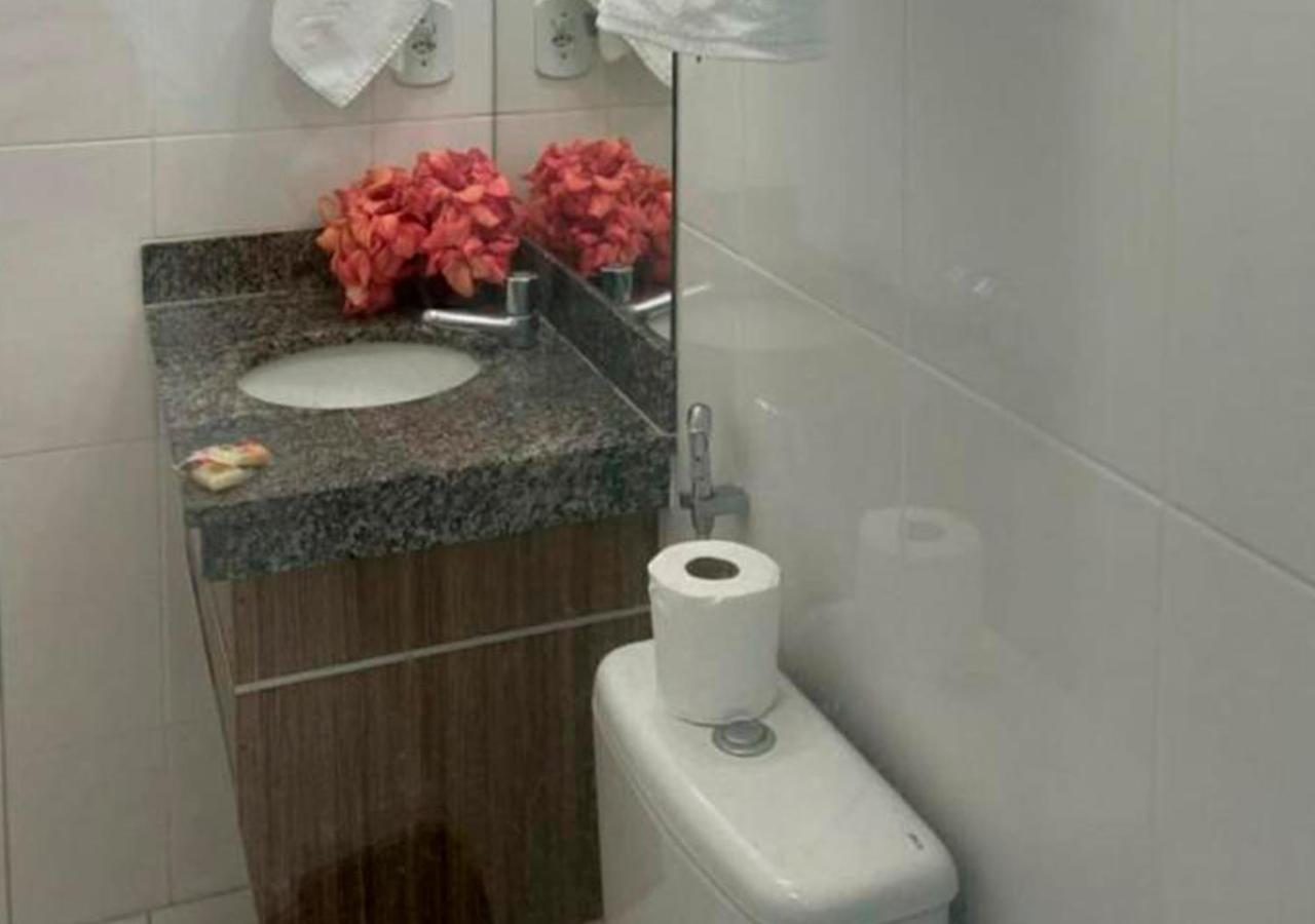 Lacqua diroma apartamento completo com fogão, geladeira, micro-ondas, Piscina 24h, acomoda até 5 pessoas Caldas Novas Exterior foto