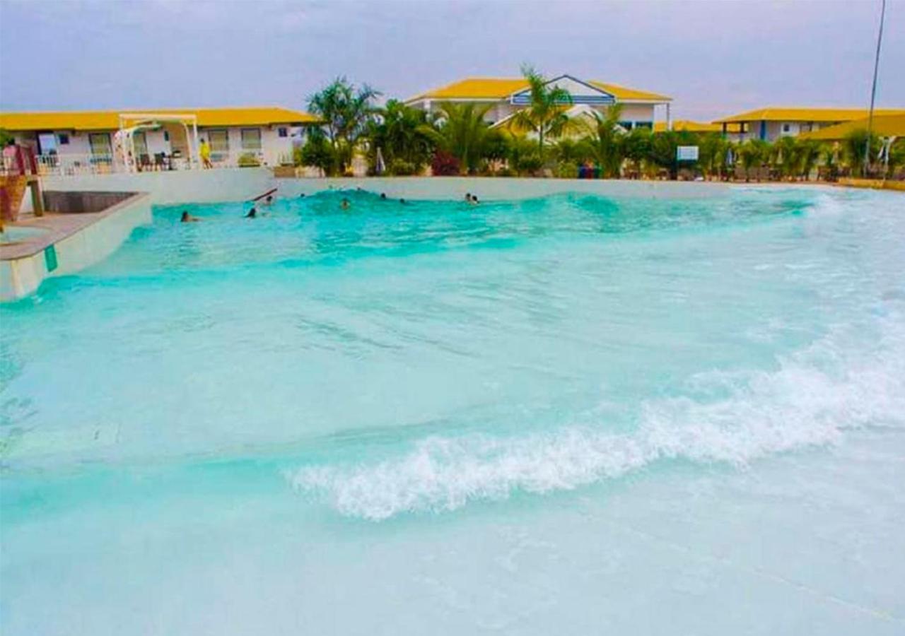 Lacqua diroma apartamento completo com fogão, geladeira, micro-ondas, Piscina 24h, acomoda até 5 pessoas Caldas Novas Exterior foto