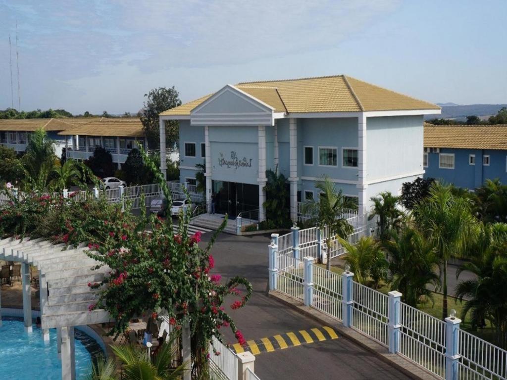 Lacqua diroma apartamento completo com fogão, geladeira, micro-ondas, Piscina 24h, acomoda até 5 pessoas Caldas Novas Exterior foto