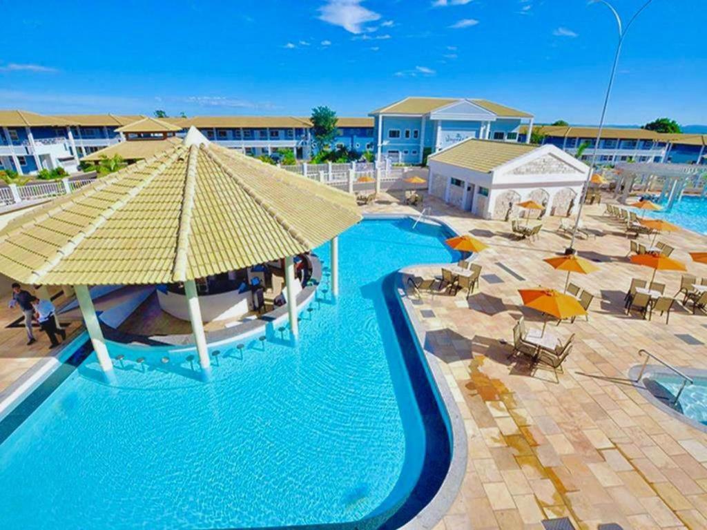 Lacqua diroma apartamento completo com fogão, geladeira, micro-ondas, Piscina 24h, acomoda até 5 pessoas Caldas Novas Exterior foto